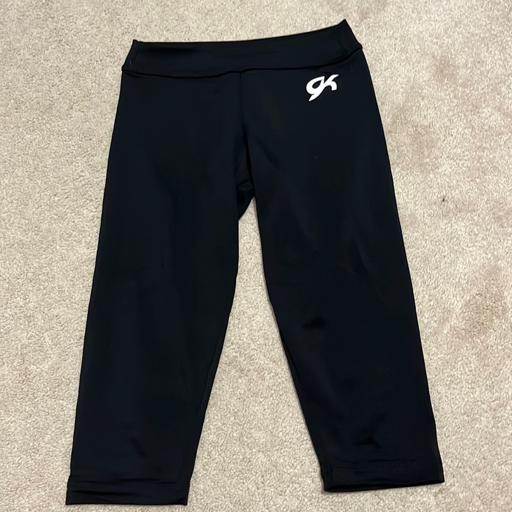 GK black capris